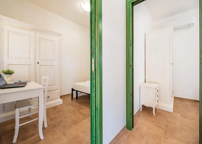 Euforbia Complex 3* Santa Lucia (Sardinia)