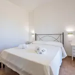 Πανσιόν Euforbia Complex Santa Lucia (Sardinia)